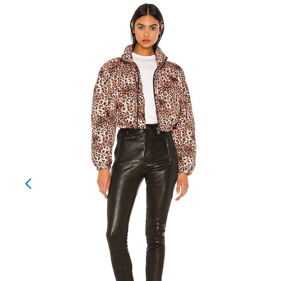 Lovers & Friends Puffer - Picture 4 of 5